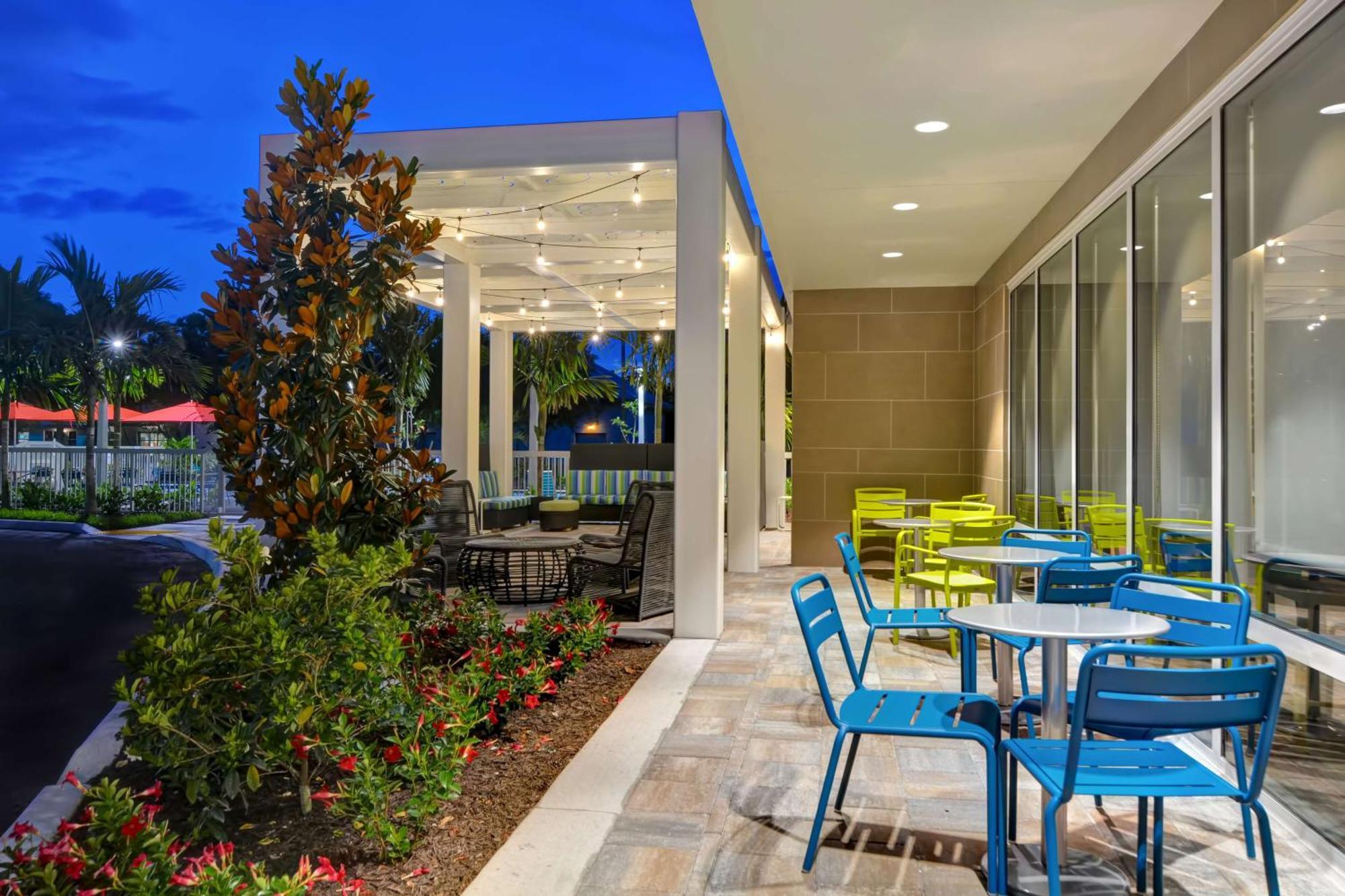 Home2 Suites By Hilton Naples I-75 Pine Ridge Road Екстериор снимка