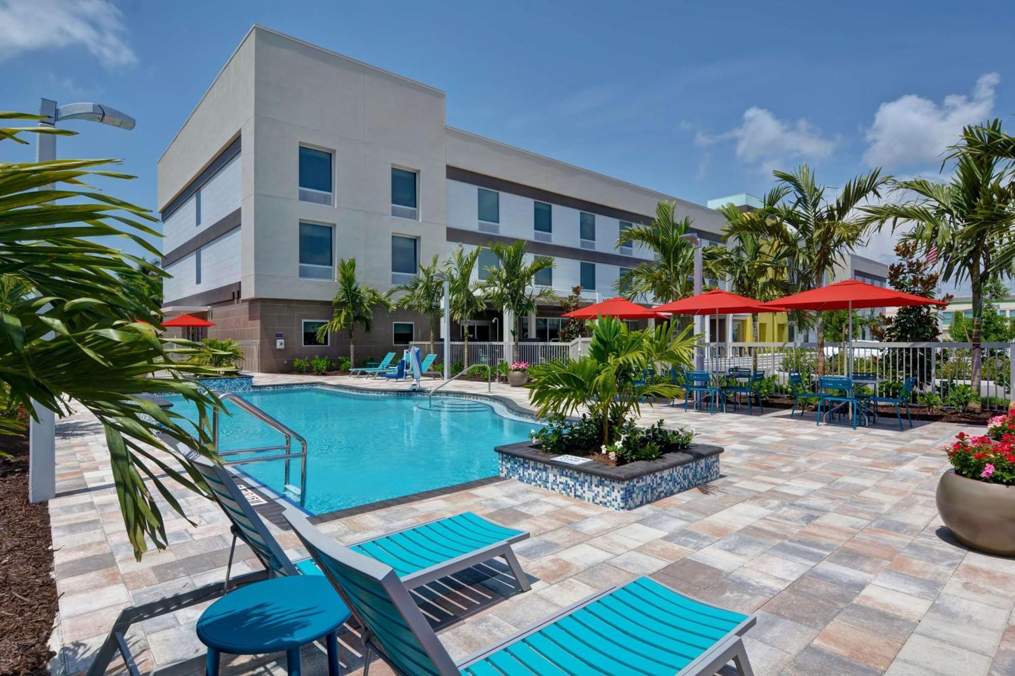 Home2 Suites By Hilton Naples I-75 Pine Ridge Road Екстериор снимка